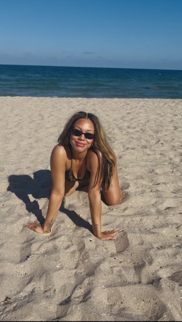 Independent companion Sierra in Pompano Beach, Florida - HoneyAffair