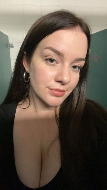 Independent companion Rammy in Long Island, New York - HoneyAffair