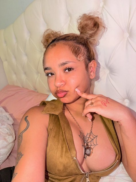 Independent companion Liora🌺 in Cincinnati, Ohio - HoneyAffair