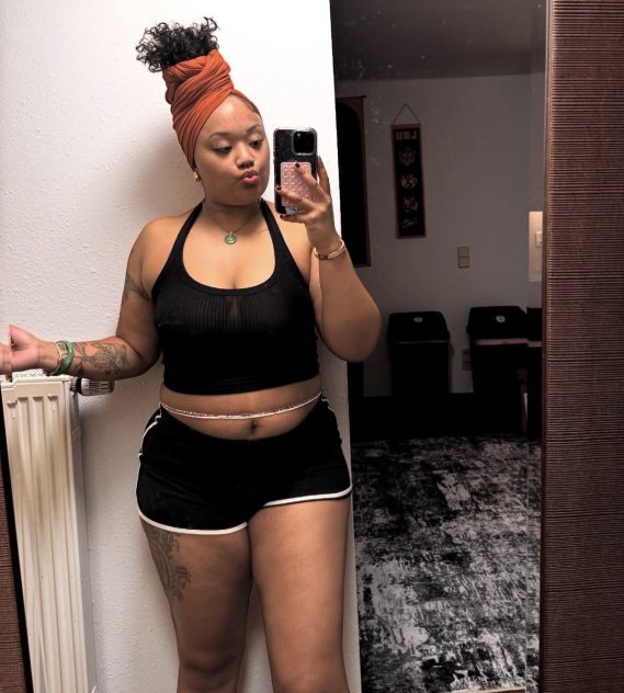 Independent companion Nuella in Louisville, Kentucky - HoneyAffair