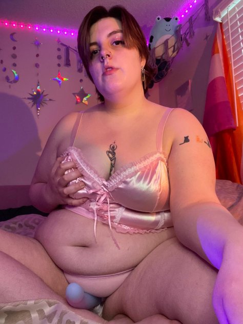 Independent companion Lizzy in Milwaukee, Wisconsin - HoneyAffair