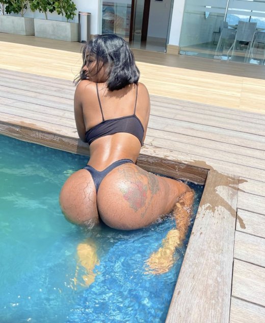 Independent companion Clau in Buffalo, New York - HoneyAffair