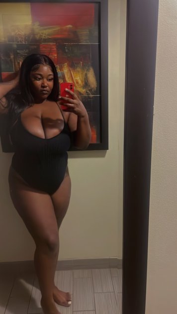 Independent companion Zoey in Las Vegas, Nevada - HoneyAffair
