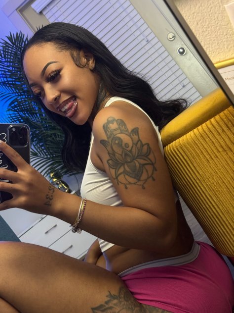 Independent companion EMILY❤️💐 in Naples, Florida - HoneyAffair