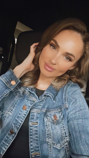 EnticingBella