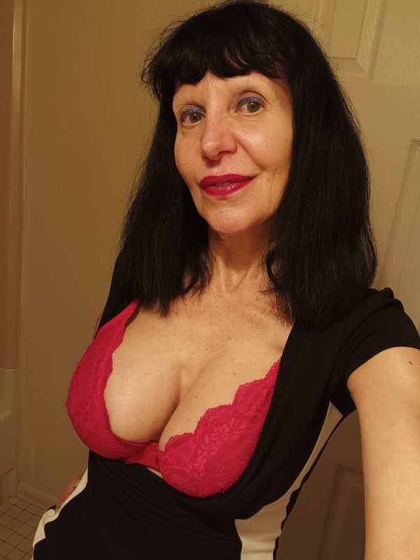 Independent companion Daniella ItalianFrenchAsian in Brooklyn, New York - HoneyAffair