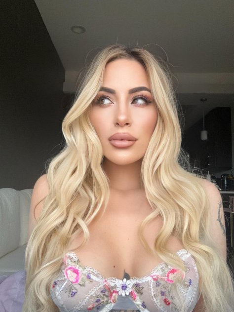 Independent companion Kristina in Los Angeles , California - HoneyAffair