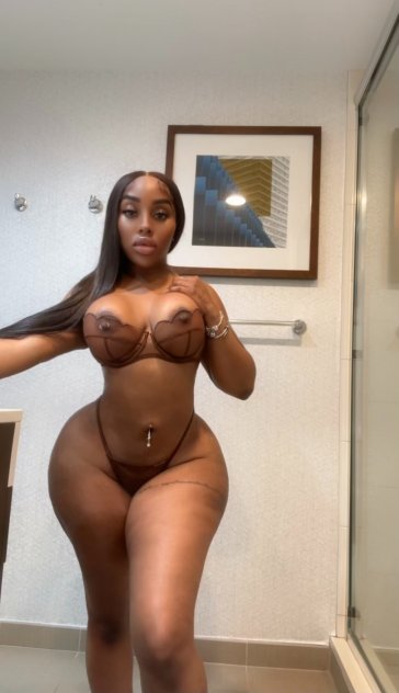 Independent companion Chanel Skye in Austin, Texas - HoneyAffair
