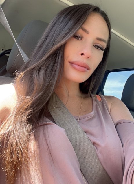 Independent companion Kylie in Queens, New York - HoneyAffair