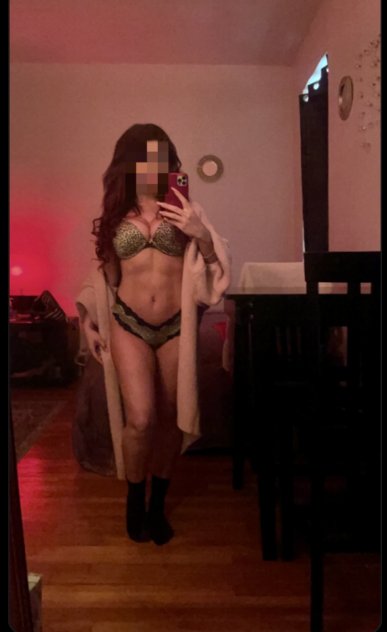 Independent companion Sabrina in Manhattan, New York - HoneyAffair
